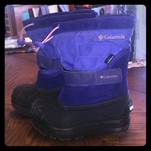 Girls Columbia snow boats like new